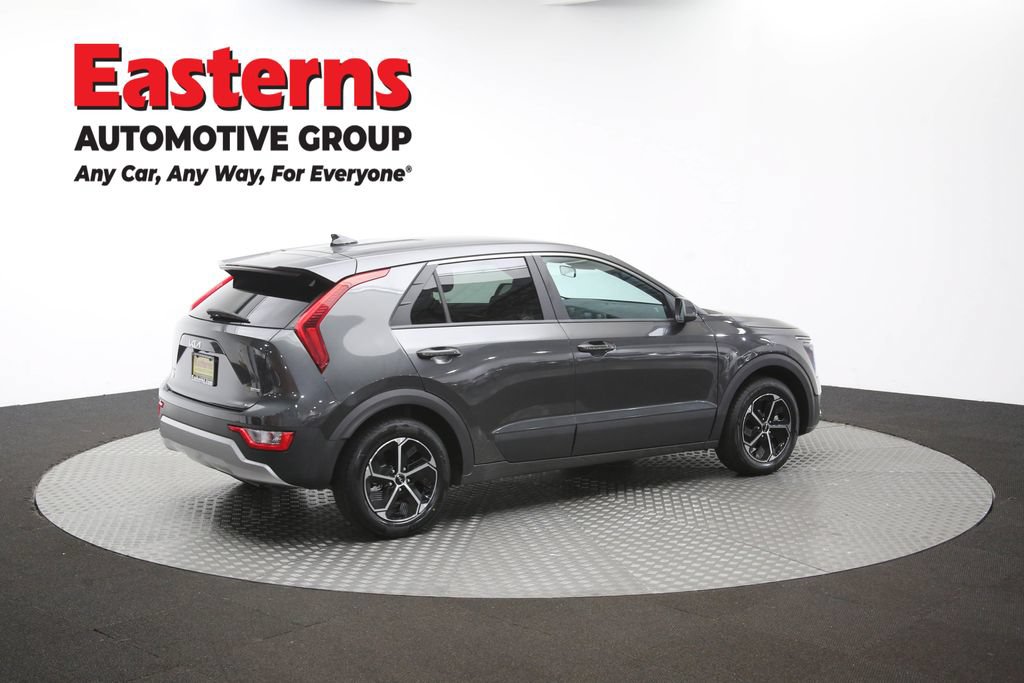 Used 2025 Kia Niro LX FWD image 39