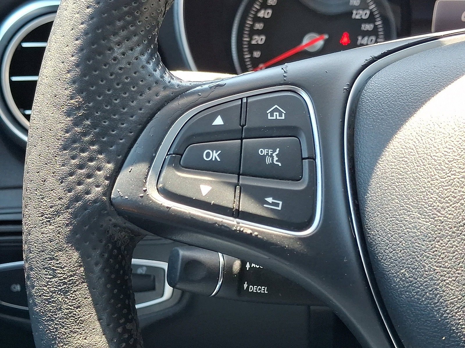 Used 2016 Mercedes-Benz GLC 300 4MATIC image 23