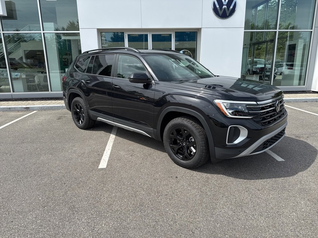 New 2026 Volkswagen Atlas Peak Edition image 15