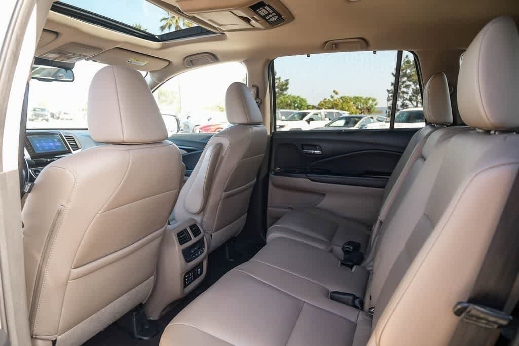 Used 2016 Honda Pilot Touring image 18