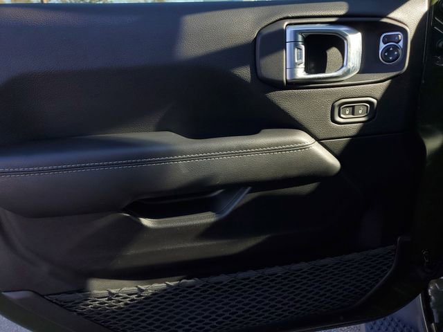 Certified 2022 Jeep Wrangler Unlimited Sahara w/ Cold Weather Group image 21