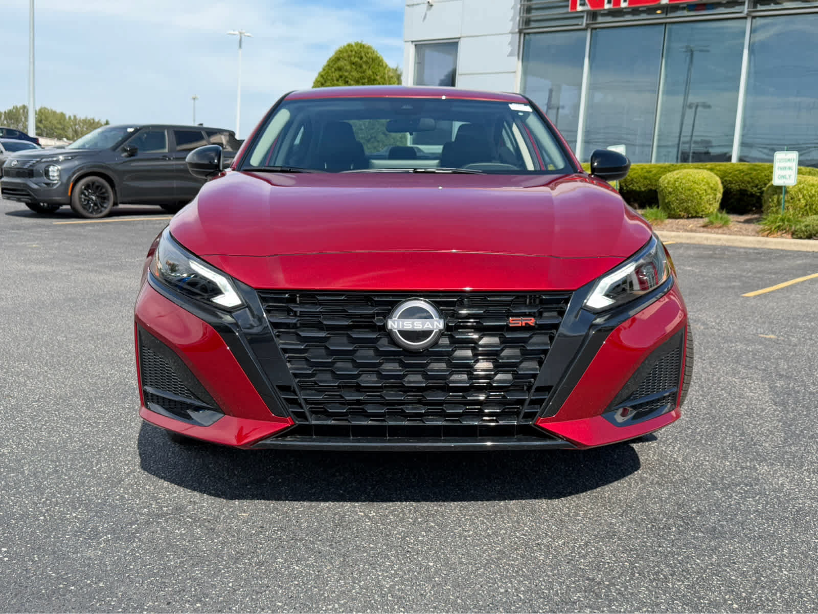 New 2026 Nissan Altima 2.5 SR AWD/4WD image 2