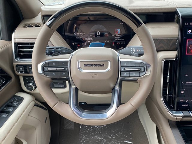 New 2026 GMC Yukon Denali w/ Advanced Technology Package image 6