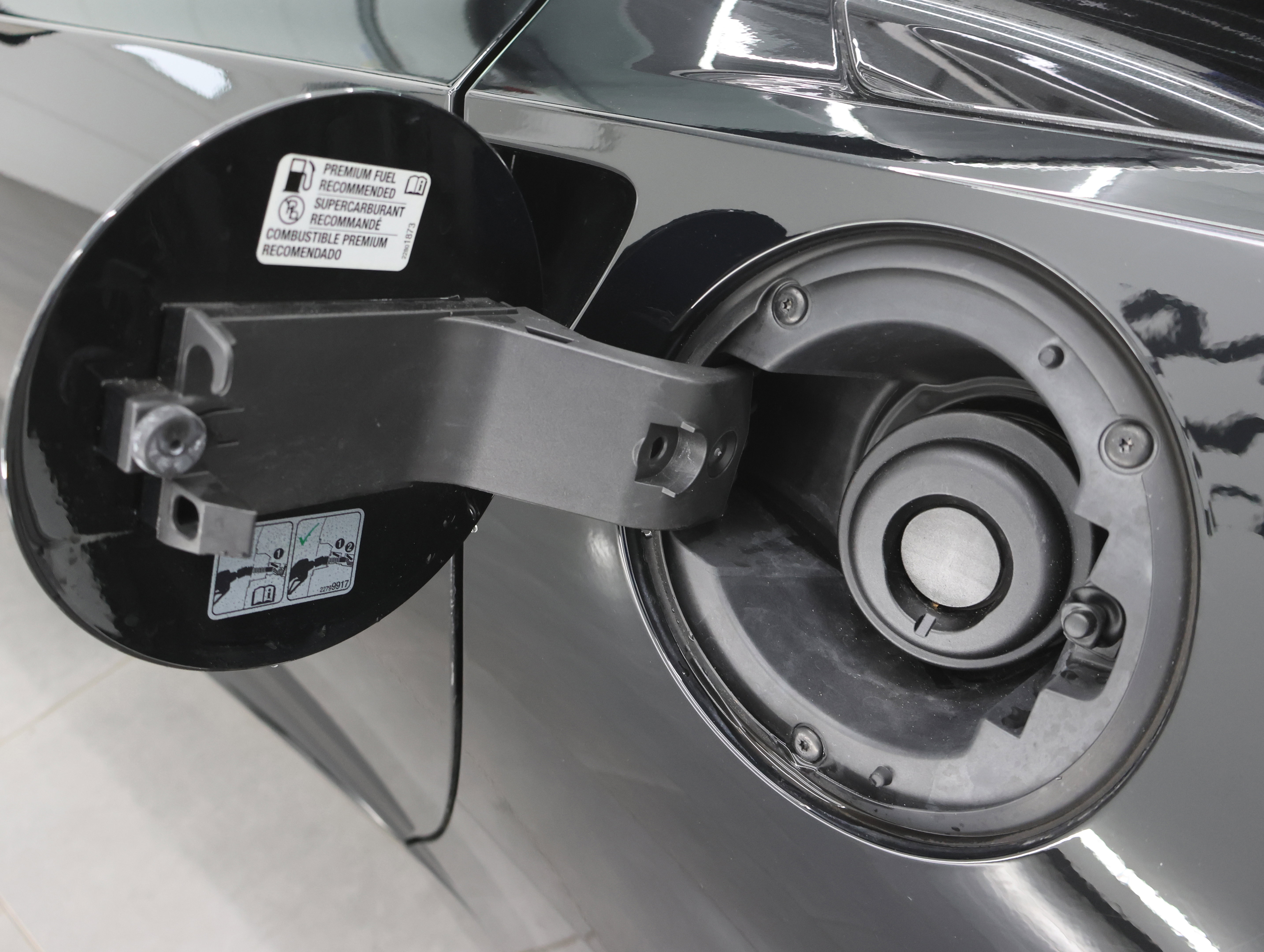 Used 2014 Chevrolet Corvette Stingray Coupe image 28