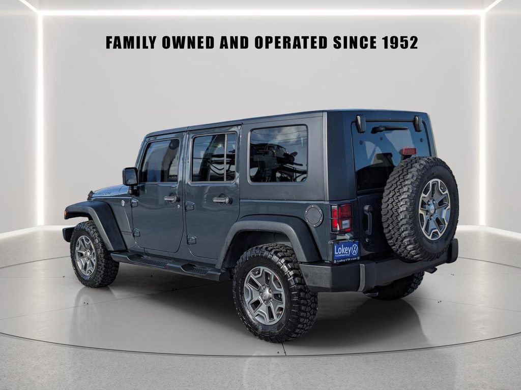 Used 2016 Jeep Wrangler Unlimited Rubicon w/ Connectivity Group AWD/4WD image 4