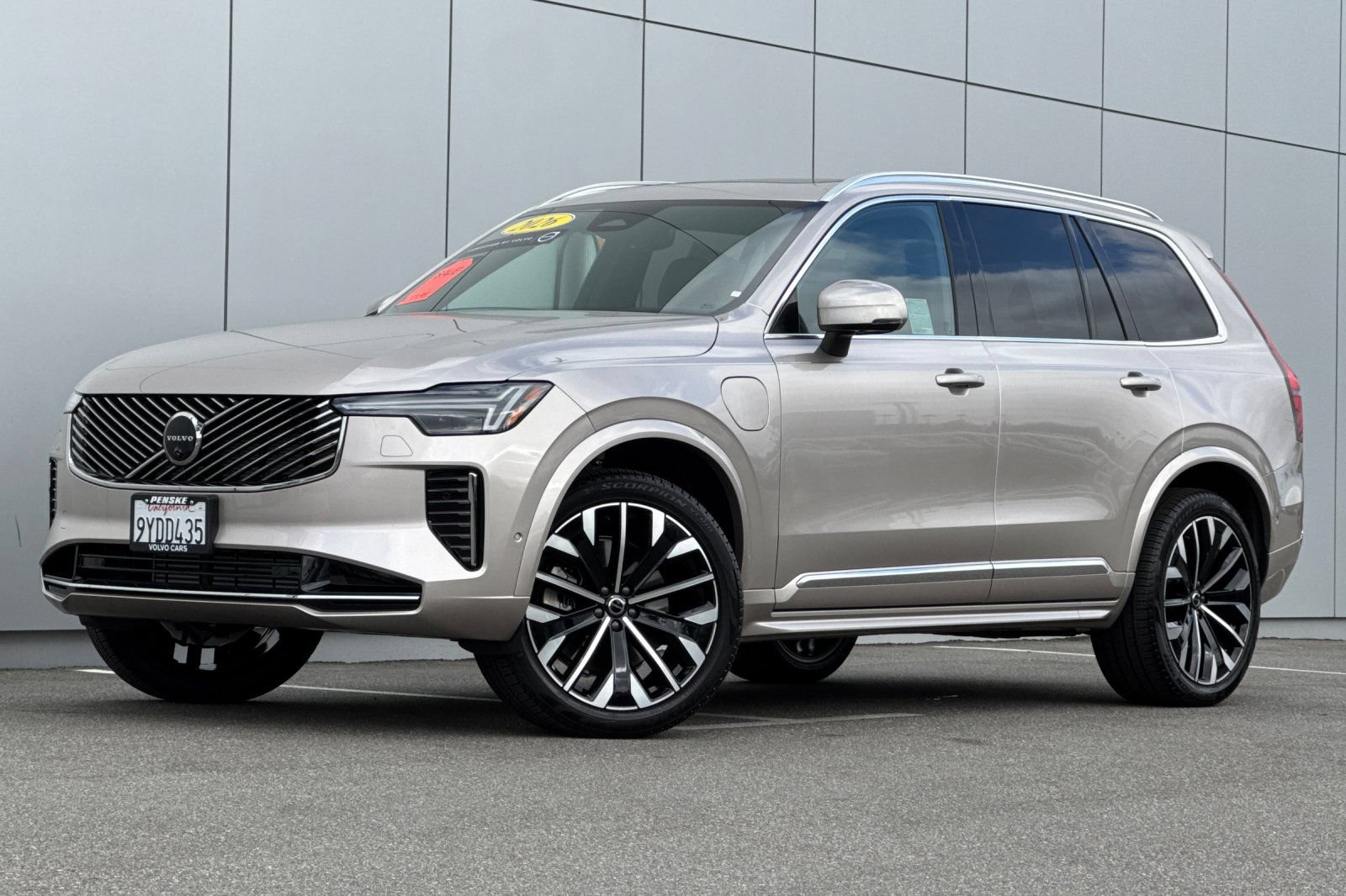 Used 2026 Volvo XC90 T8 Plus w/ Protection Package Premier
