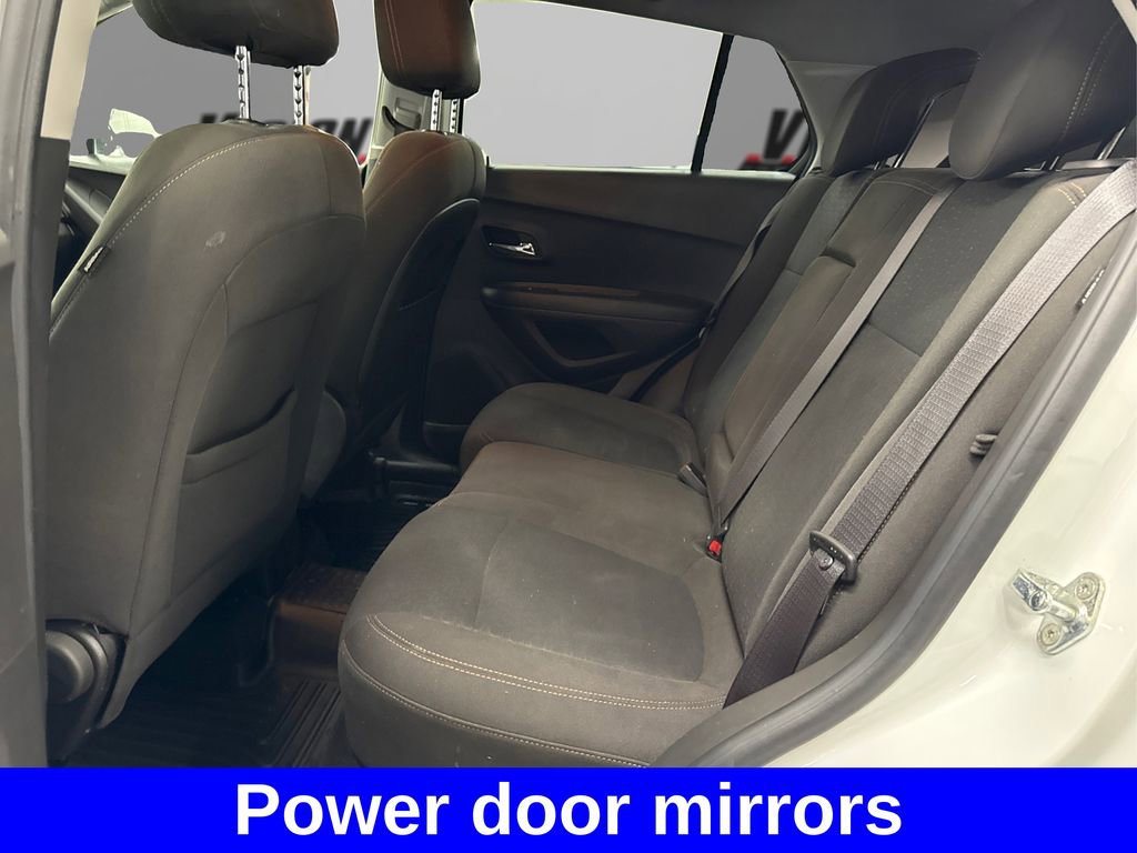 Used 2018 Chevrolet Trax LS AWD/4WD image 11