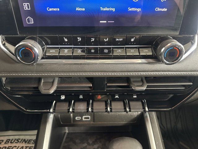 Used 2023 Chevrolet Colorado LT w/ LT Convenience Package III image 24