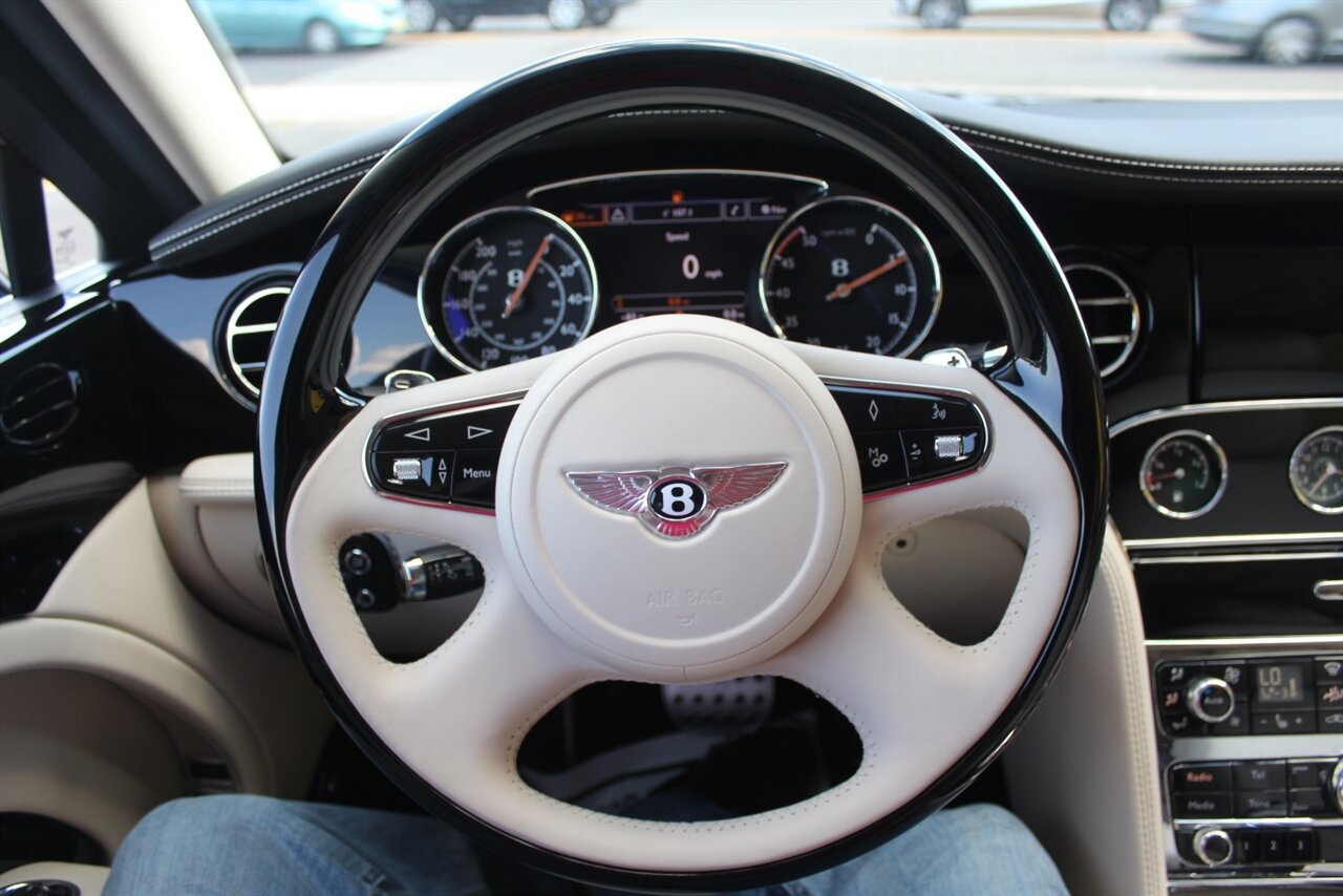 Used 2013 Bentley Mulsanne RWD image 8