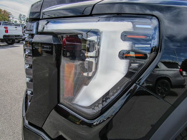 New 2026 GMC Sierra 2500 Denali Ultimate image 12