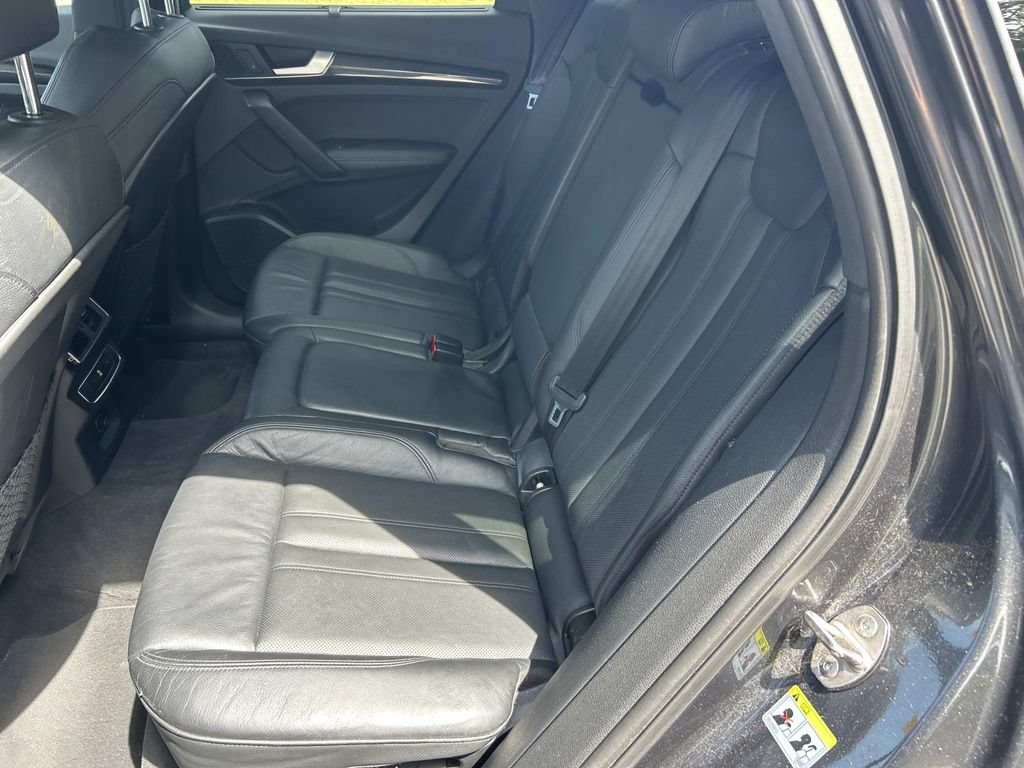 Used 2018 Audi SQ5 Prestige AWD/4WD image 24