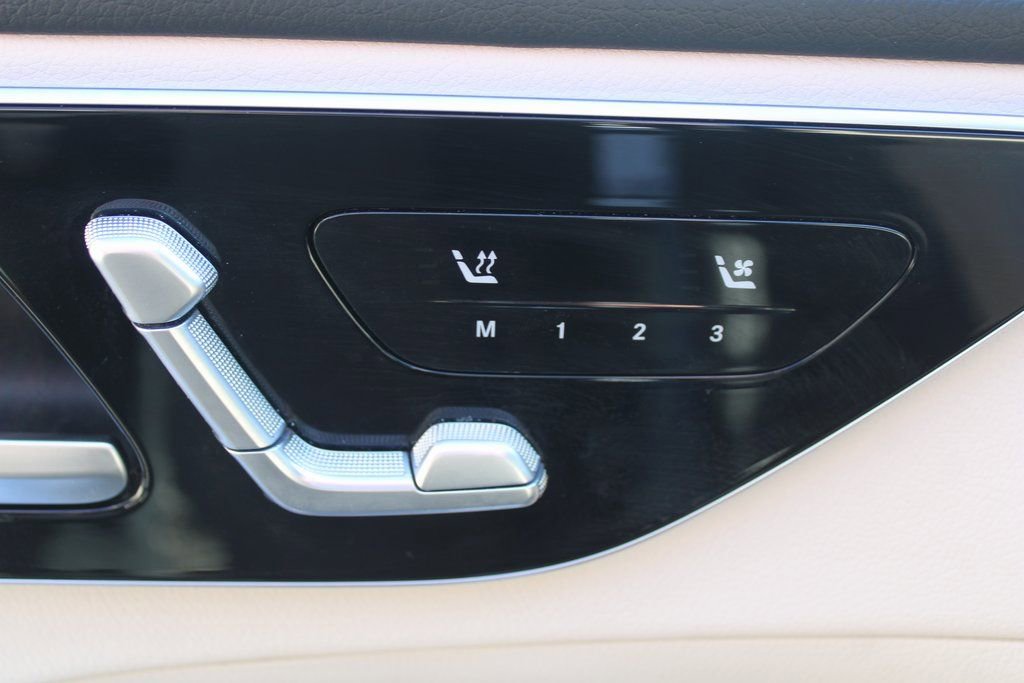 Used 2024 Mercedes-Benz C 300 Sedan image 23