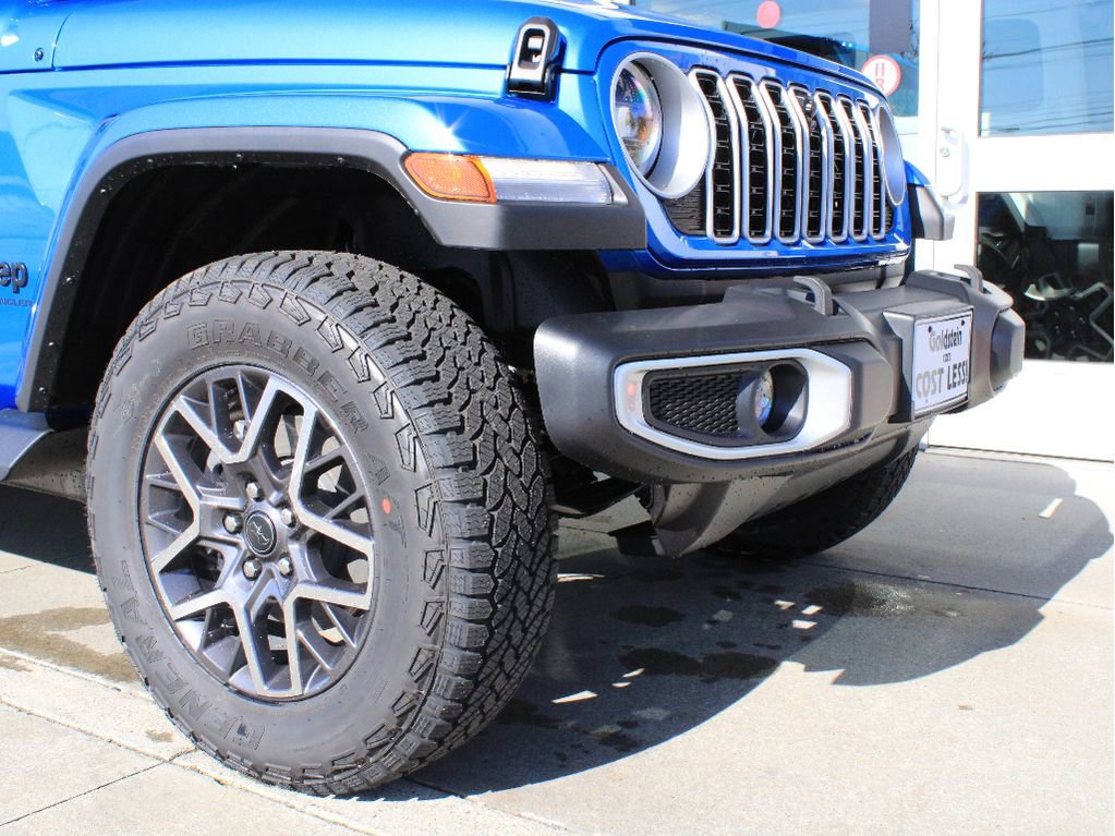 New 2026 Jeep Wrangler Sahara AWD/4WD image 39