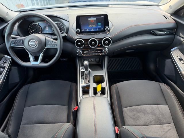 Certified 2025 Nissan Sentra SR FWD image 2