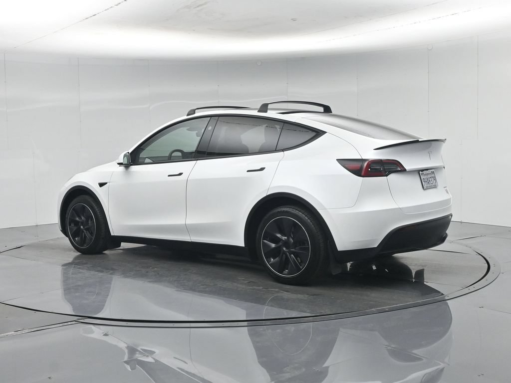 Used 2023 Tesla Model Y Long Range AWD/4WD image 5