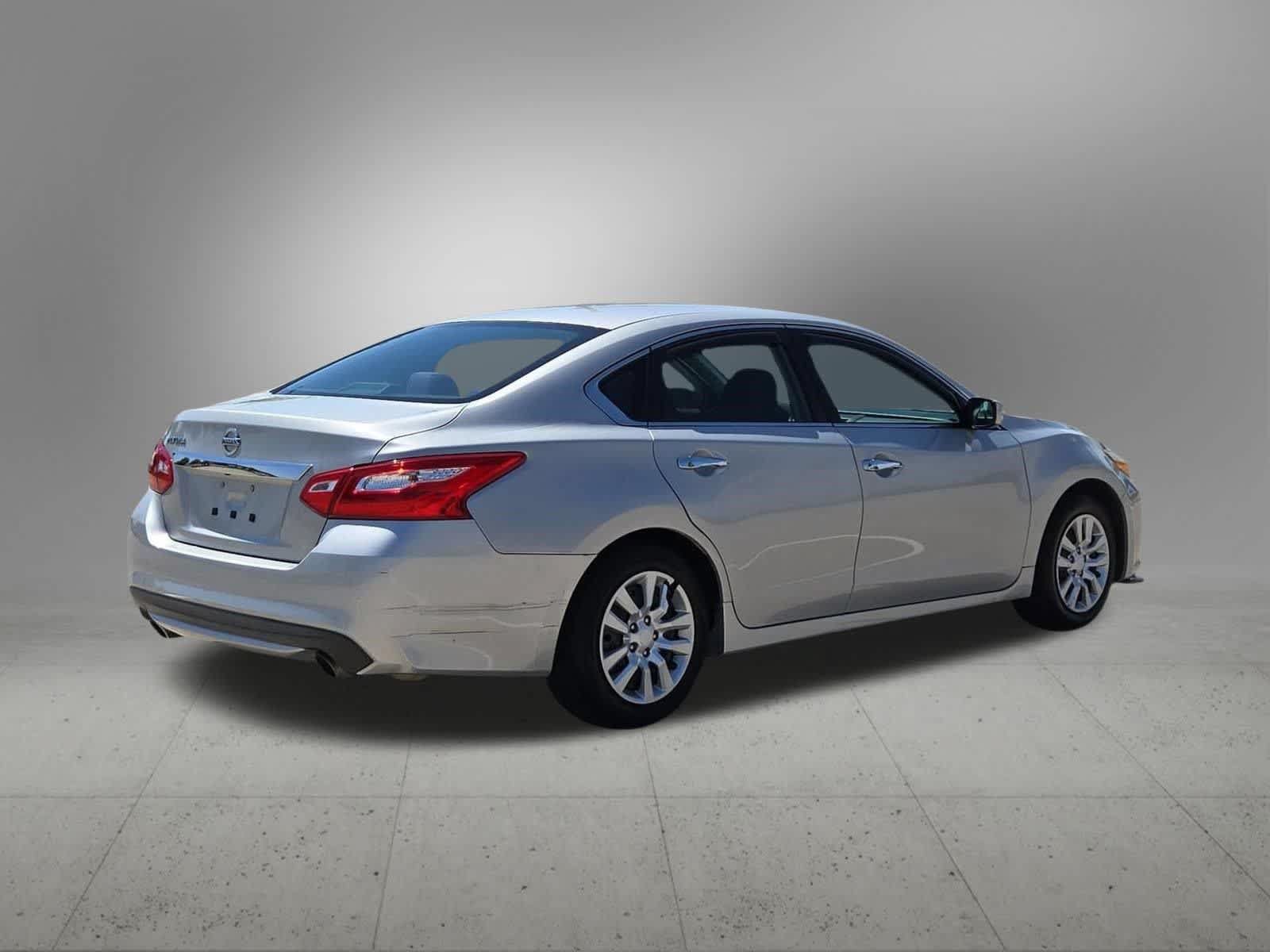Used 2017 Nissan Altima 2.5 S w/ Power Driver Seat Package FWD image 6
