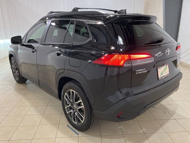 Used 2026 Toyota Corolla Cross XLE w/ Convenience Package AWD/4WD image 3