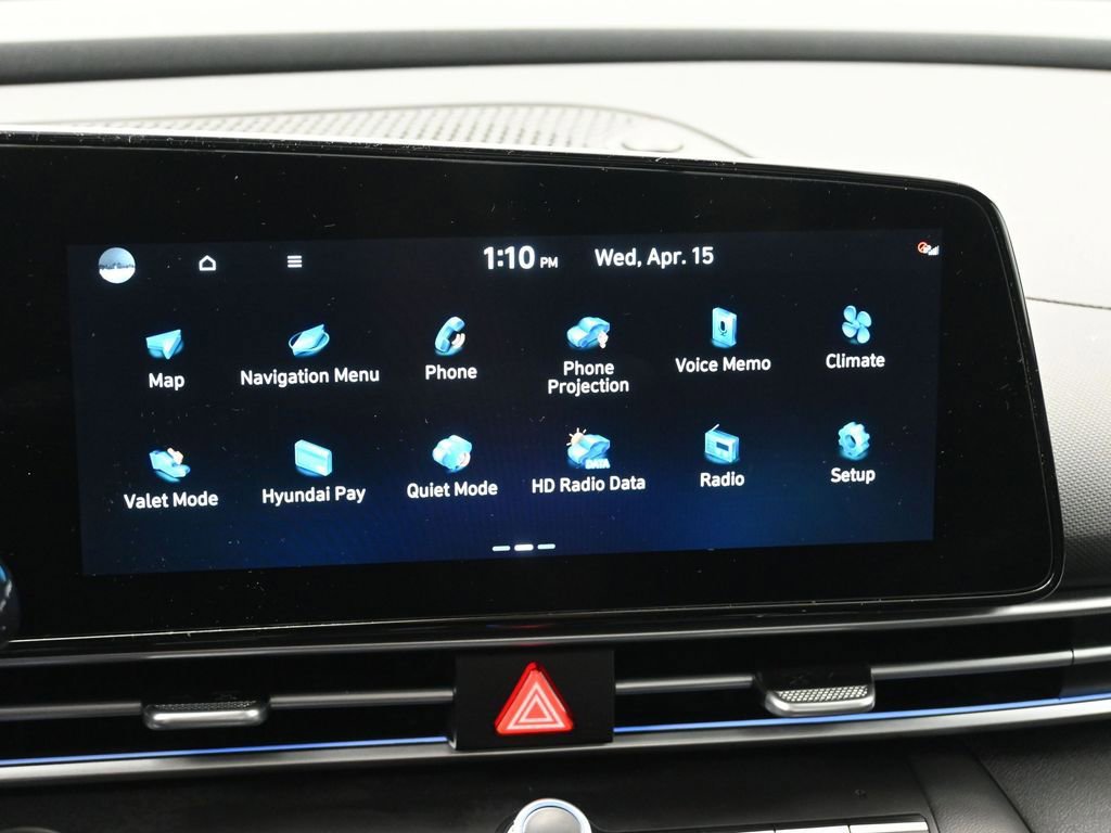 Used 2025 Hyundai Elantra Limited FWD image 15