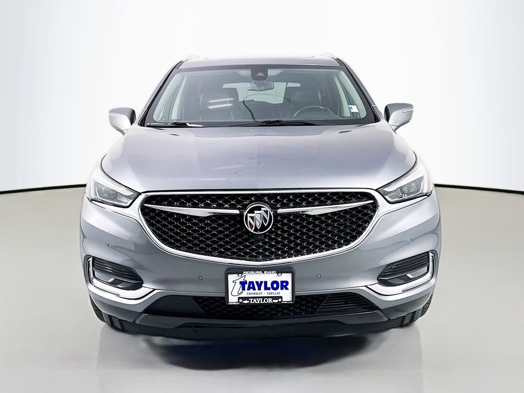 Used 2019 Buick Enclave Avenir w/ Avenir Technology Package AWD/4WD image 2