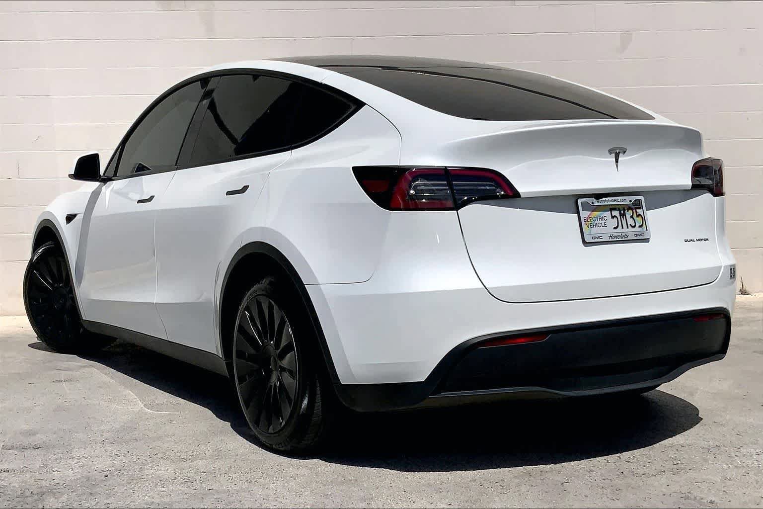 Used 2023 Tesla Model Y Long Range AWD/4WD image 5