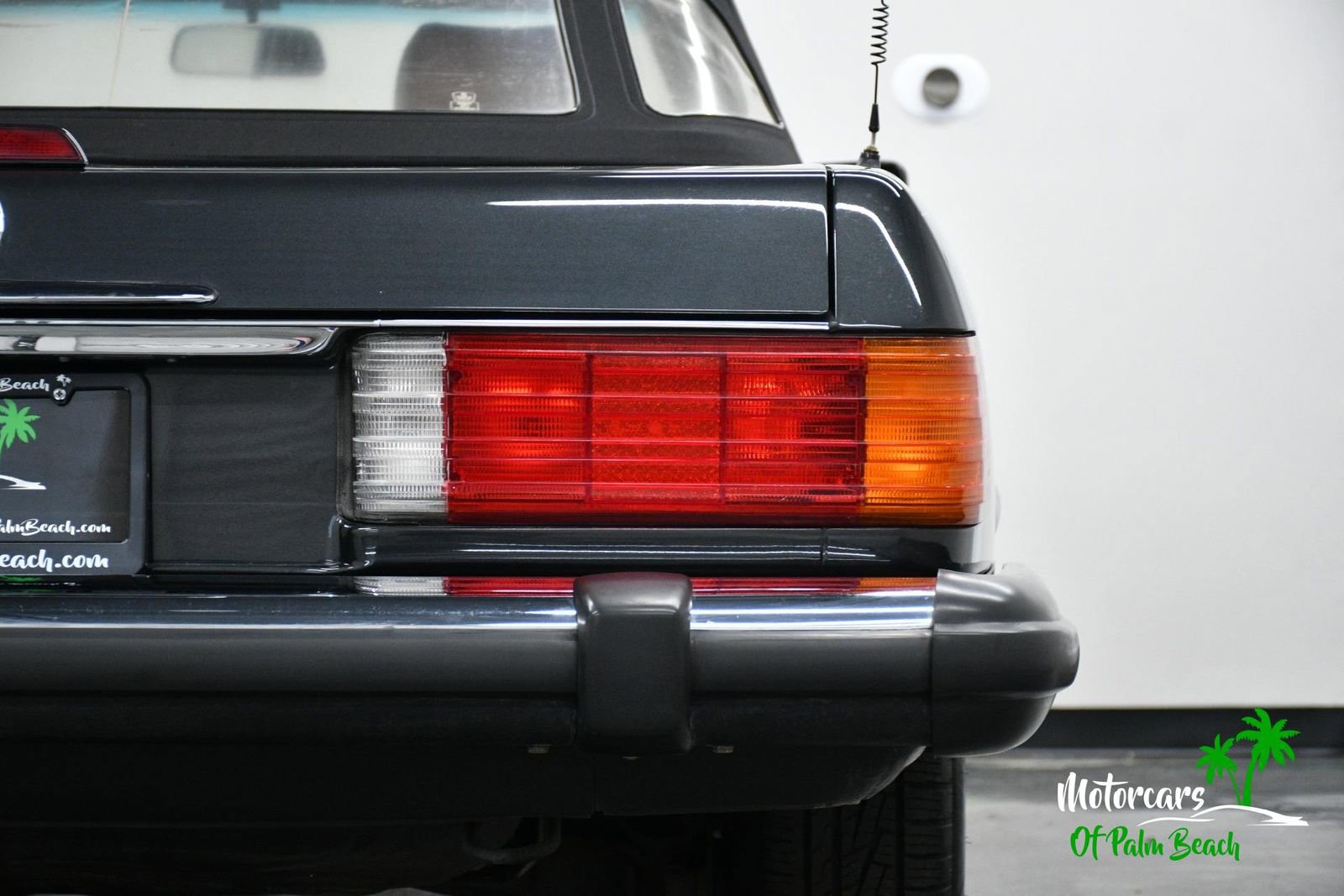Used 1989 Mercedes-Benz 560 SL image 14