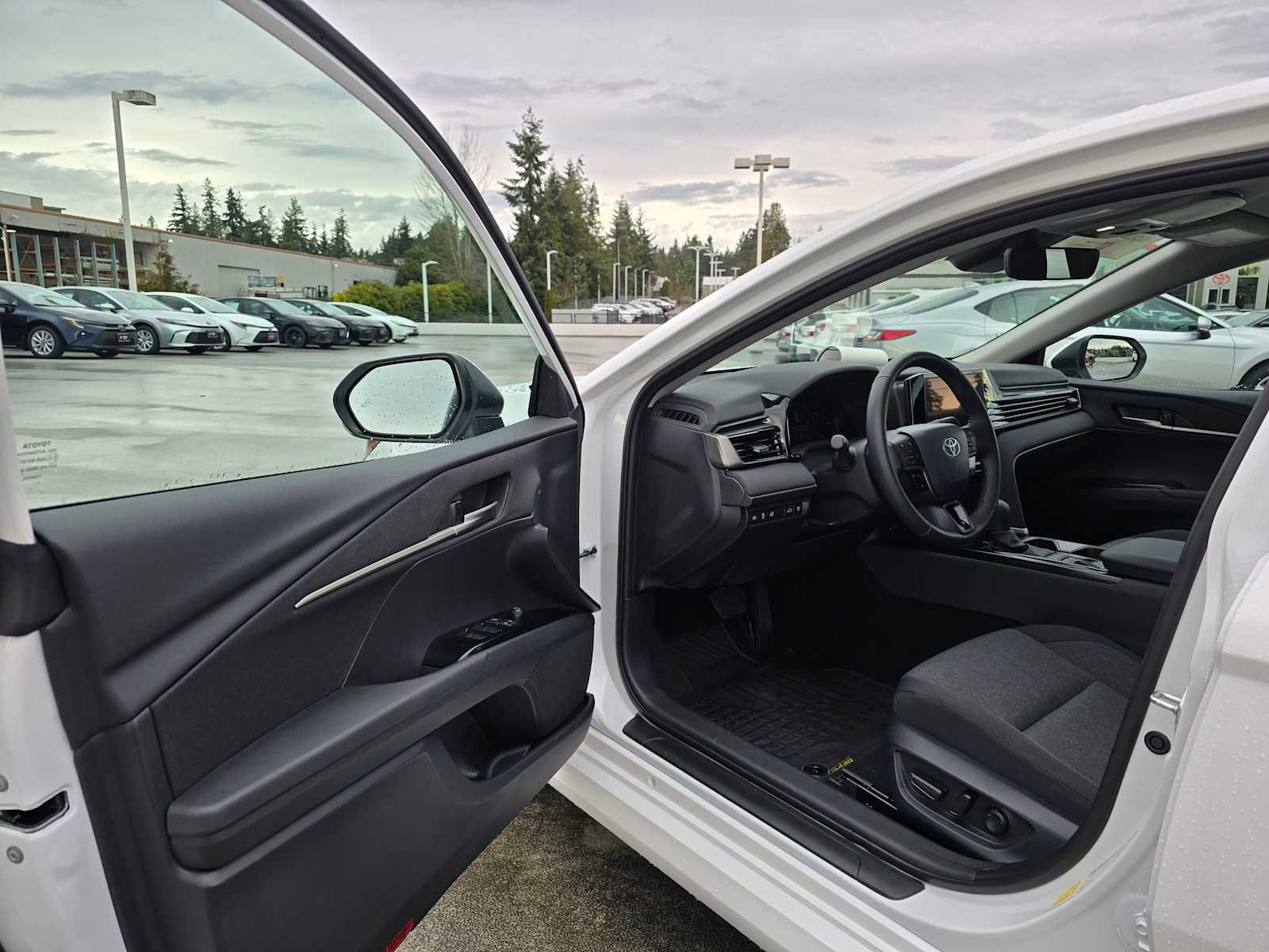 Used 2026 Toyota Camry LE w/ Convenience Package image 19