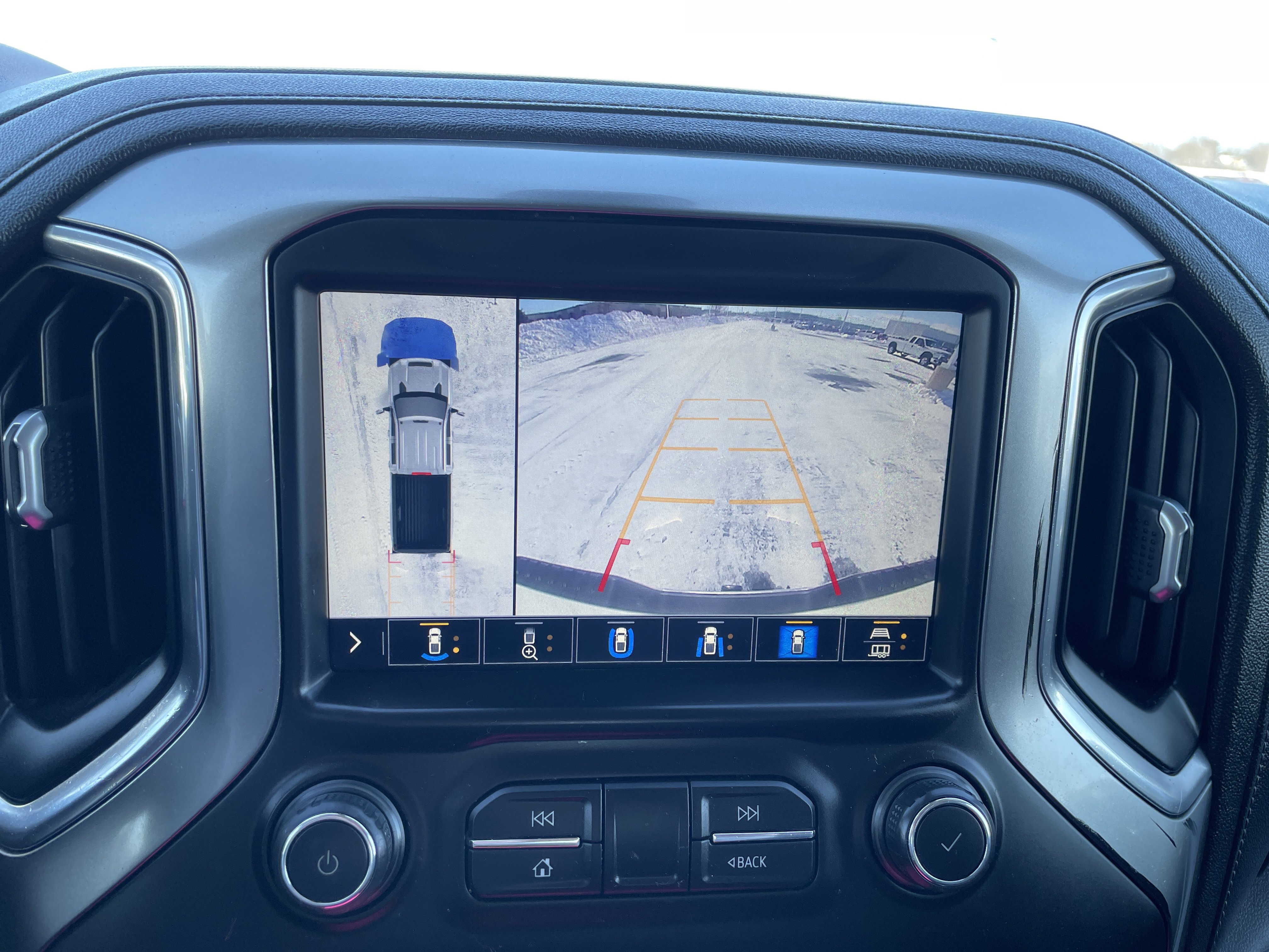 Used 2021 Chevrolet Silverado 3500 LTZ w/ LTZ Premium Package image 14