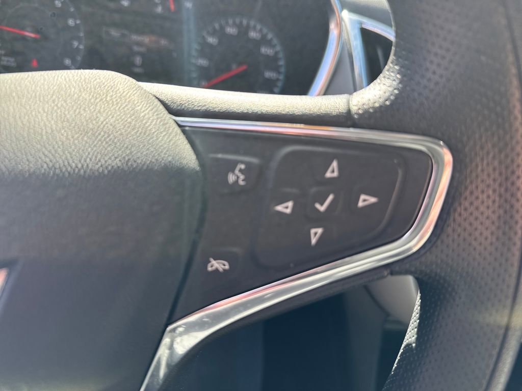 Used 2021 Chevrolet Equinox LS w/ LS Convenience Package image 20