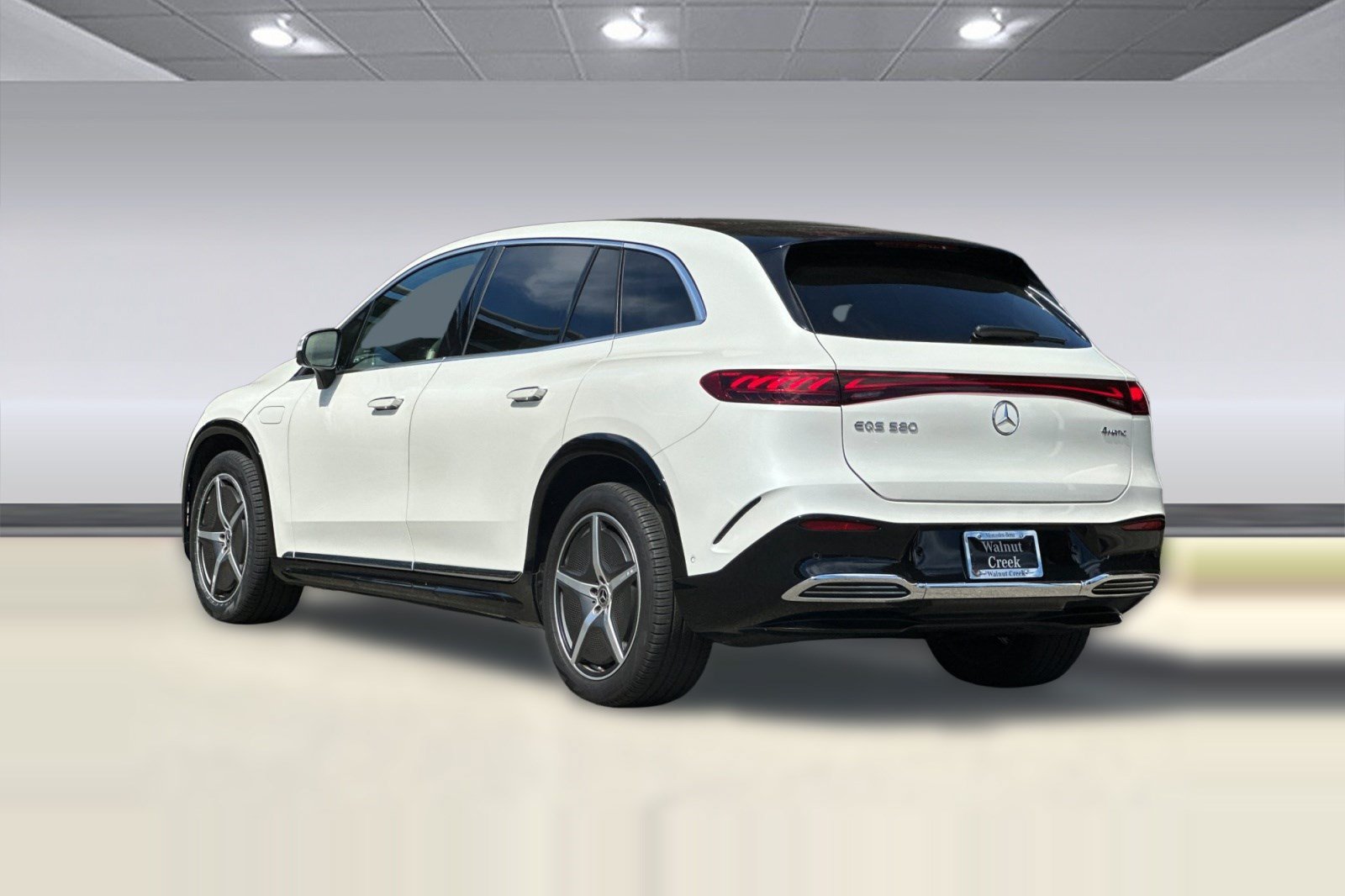 Certified 2023 Mercedes-Benz EQS 580 4MATIC SUV image 3