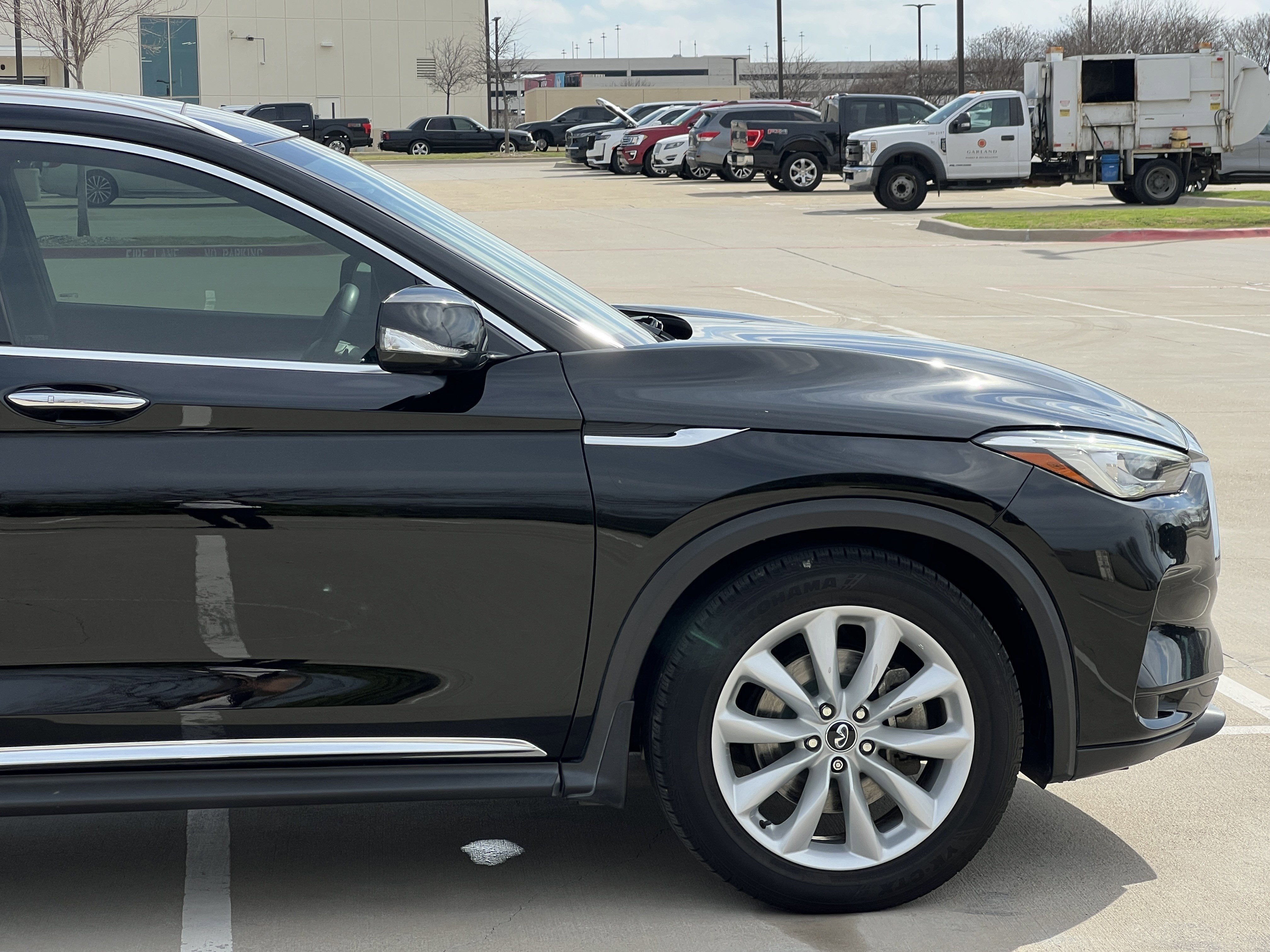 Used 2019 INFINITI QX50 Essential w/ Premium Heat Package image 12