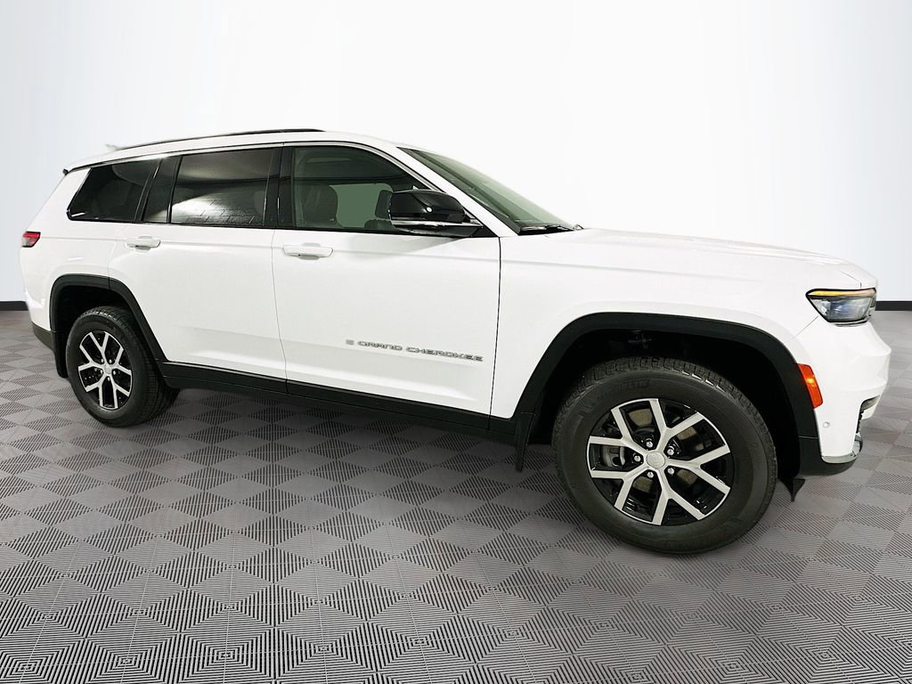 New 2025 Jeep Grand Cherokee L Limited w/ Luxury Tech Group II image 4