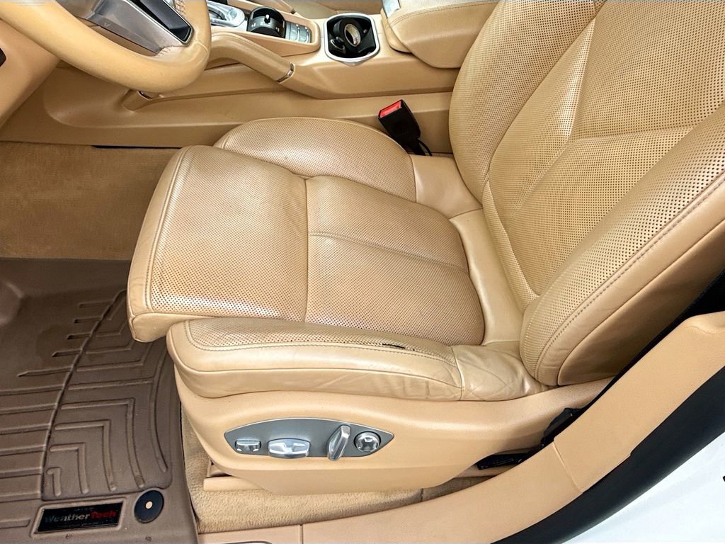Used 2017 Porsche Cayenne AWD/4WD image 21