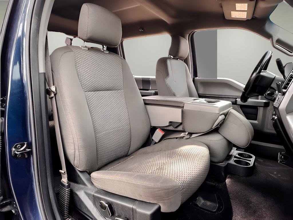 Used 2015 Ford F150 XLT w/ Equipment Group 302A Luxury image 28