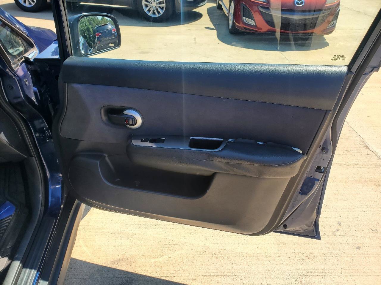 Used 2009 Nissan Versa 1.8 S w/ PWR Pkg FWD image 6
