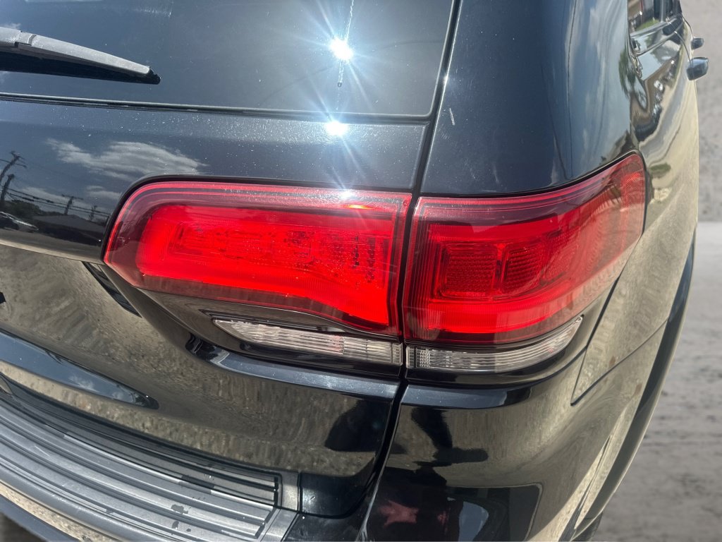 Used 2021 Jeep Grand Cherokee Laredo X AWD/4WD image 22