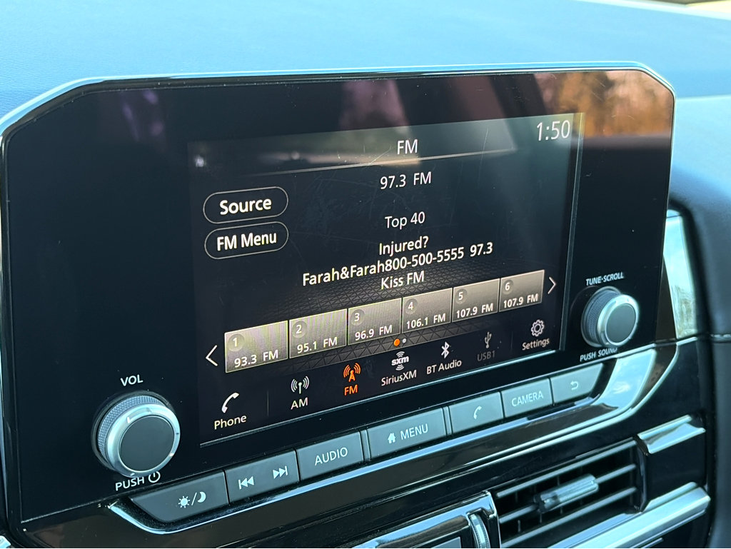 Certified 2024 Nissan Pathfinder SV image 7