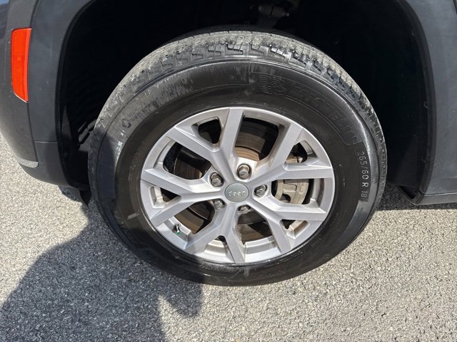 Used 2022 Jeep Grand Cherokee L Limited image 9