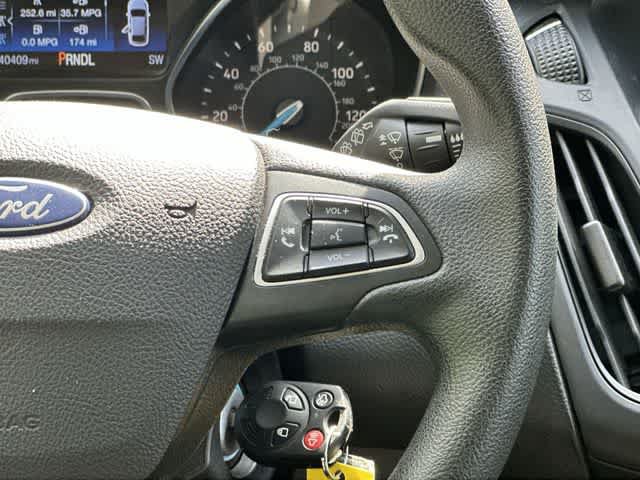 Used 2018 Ford Focus SE FWD image 9
