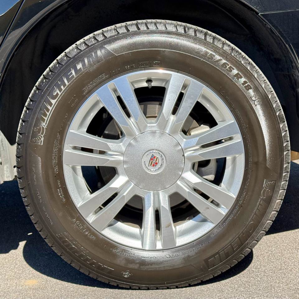 Used 2014 Cadillac SRX Luxury FWD image 17