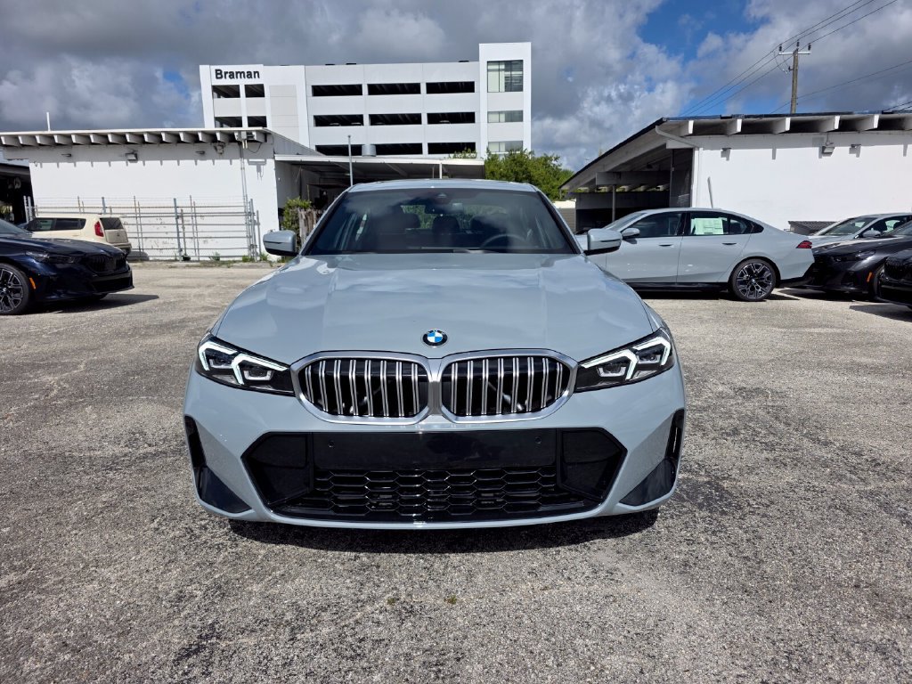 New 2026 BMW 330i Sedan w/ M Sport Package RWD image 2