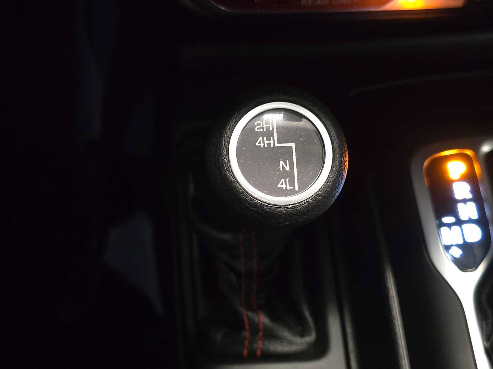 Used 2018 Jeep Wrangler Rubicon AWD/4WD image 16