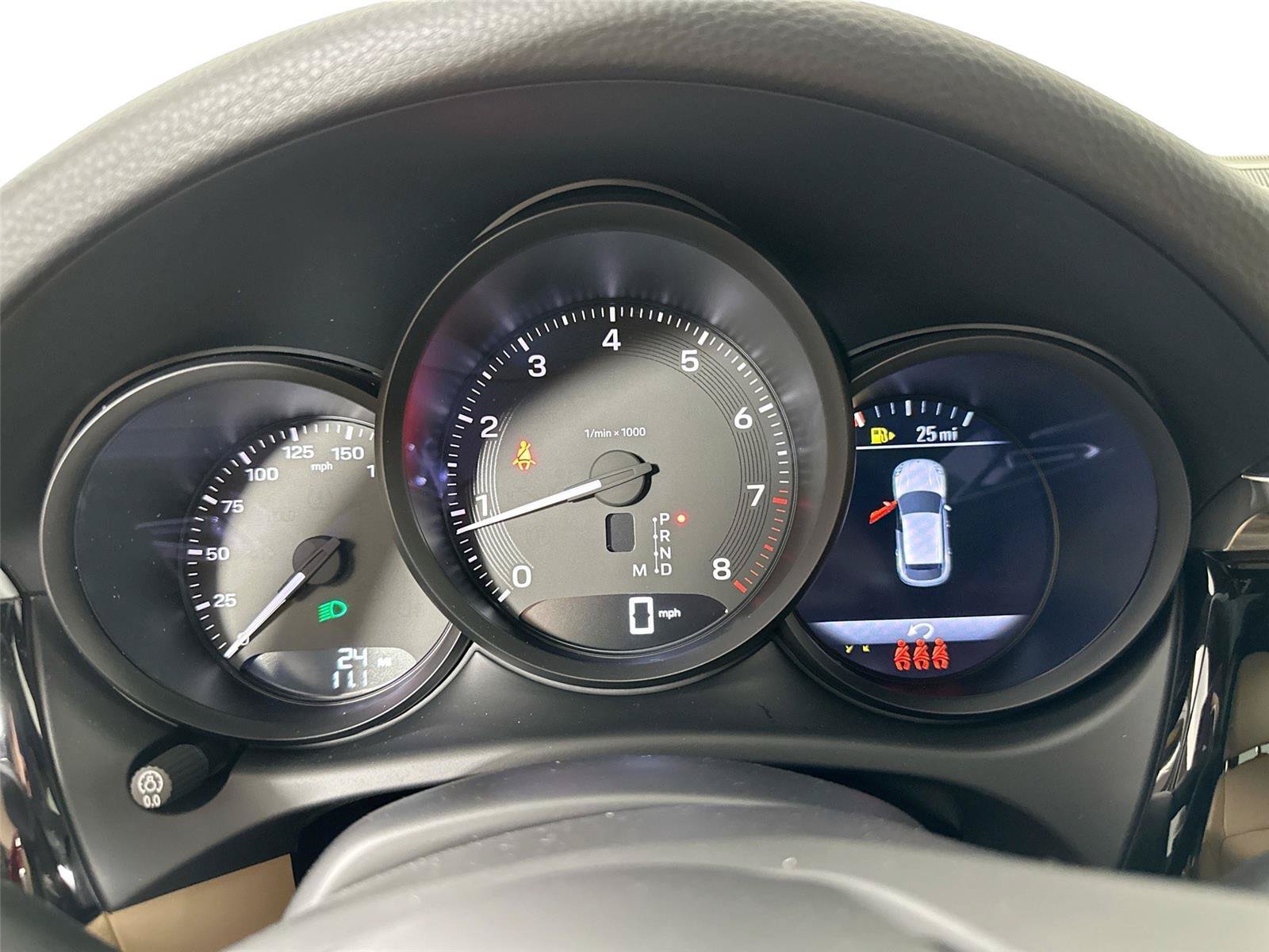 Certified 2026 Porsche Macan Turbo AWD/4WD image 19