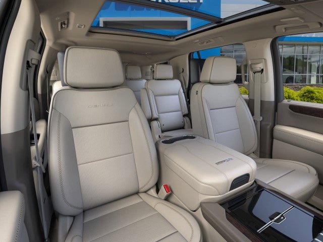 New 2026 GMC Yukon Denali w/ Denali Reserve Package AWD/4WD image 16