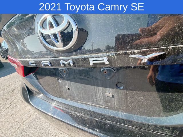 Used 2021 Toyota Camry SE FWD image 8
