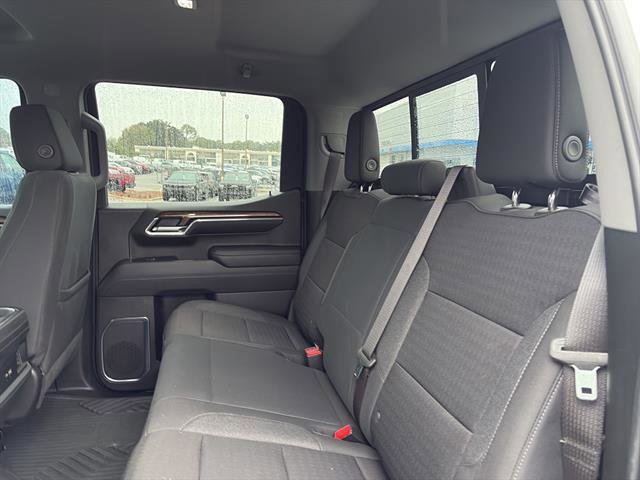 Used 2024 Chevrolet Silverado 1500 LT Trail Boss w/ Convenience Package II image 11