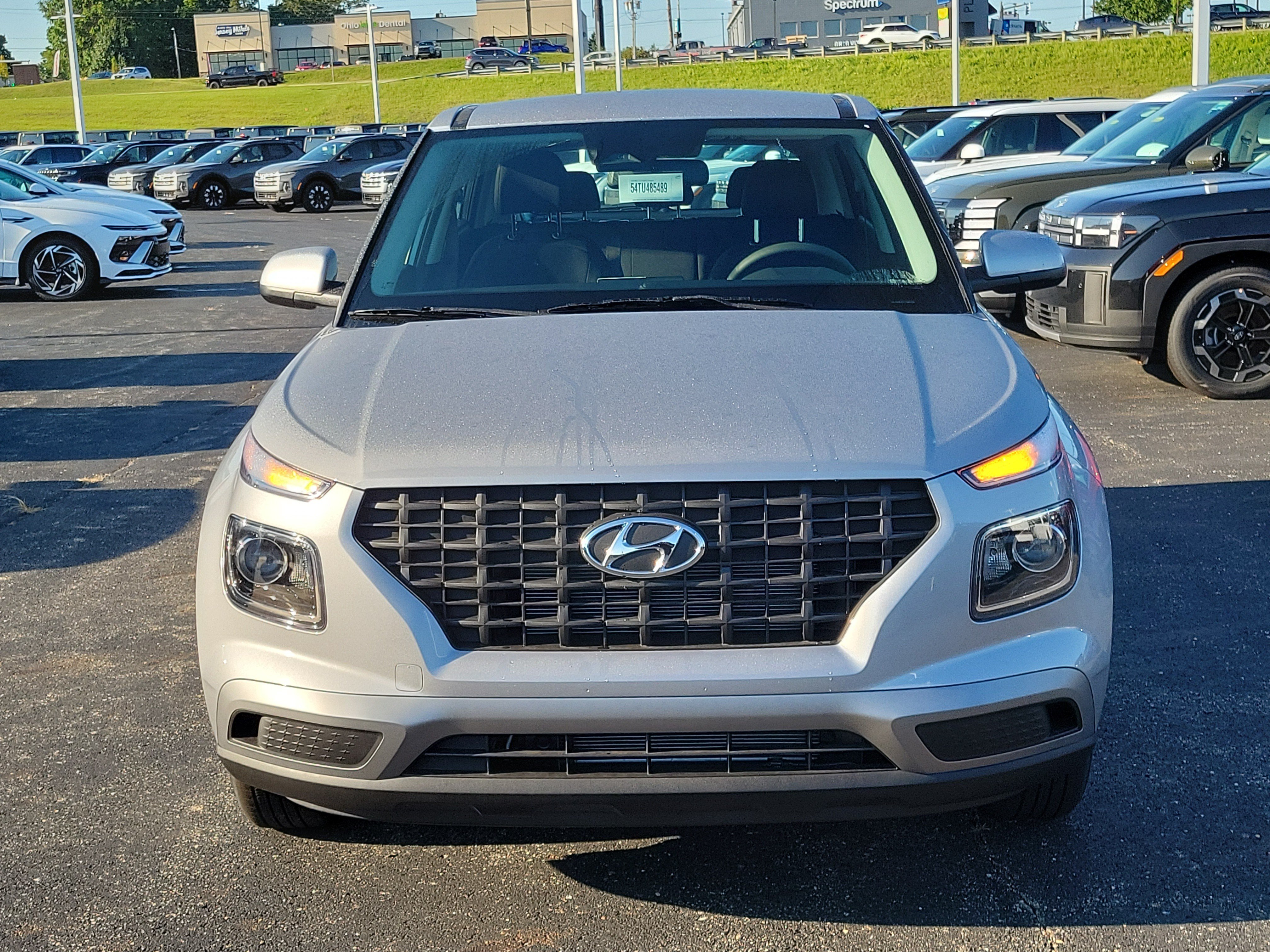 New 2026 Hyundai Venue SE FWD image 2