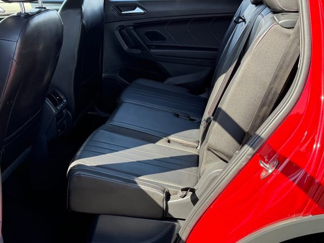 Used 2022 Volkswagen Tiguan SE FWD image 22