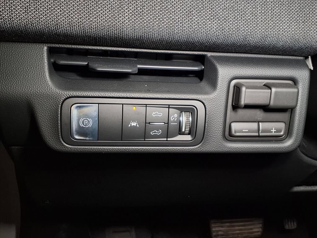 New 2026 GMC Sierra EV Elevation w/ LPO, Elevation Dark Package AWD/4WD image 17