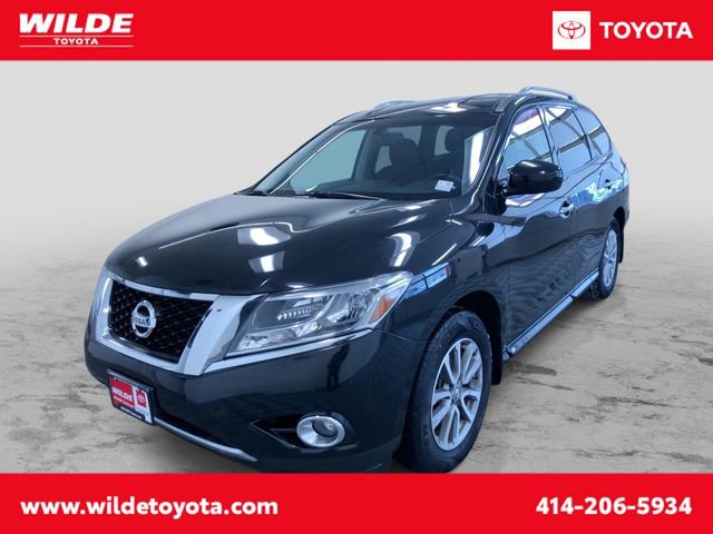 Used 2015 Nissan Pathfinder SV w/ Trailer Tow Package