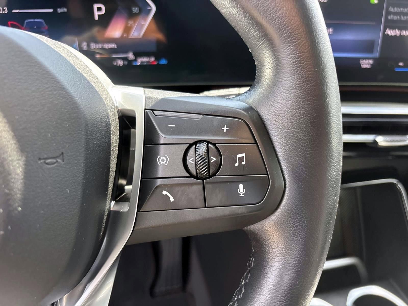 Used 2023 BMW X1 xDrive28i AWD/4WD image 18